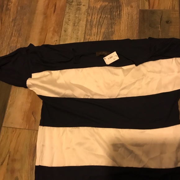 The limited Navy Blue & White 3/4 Sleeve New with Tags Blouse - Picture 2 of 14